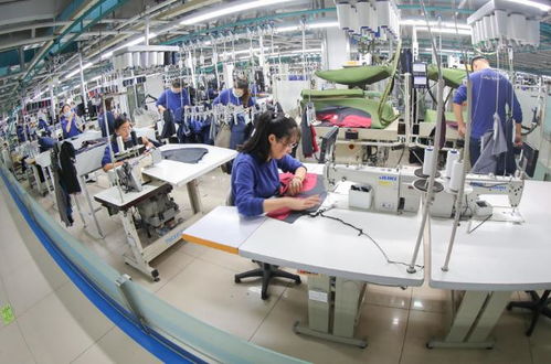 科技賦能打造智能工廠 上海科技企業(yè)將“私人定制”服裝搬上現(xiàn)代流水線